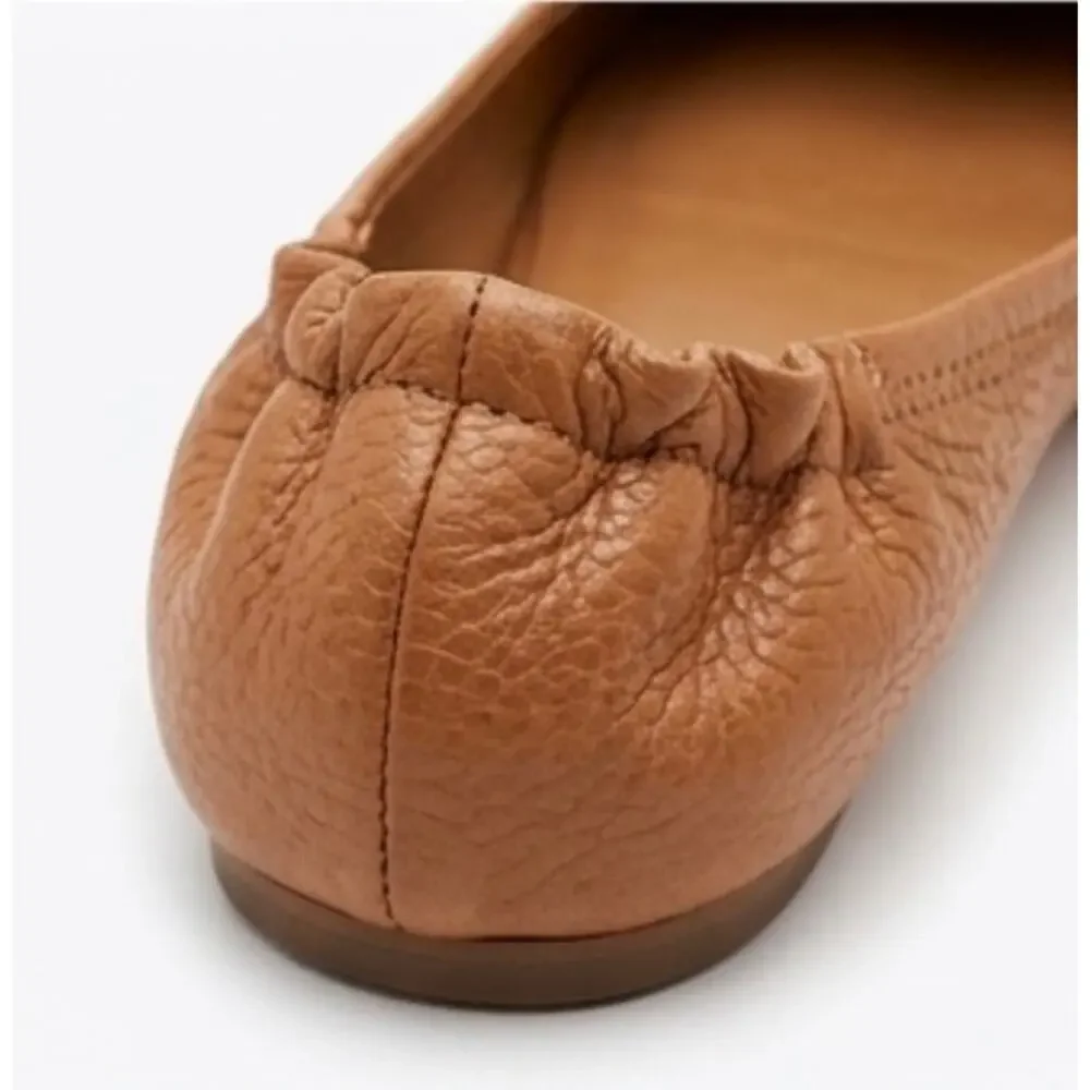 Tory Burch Minnie Travel Ballet Flats Size 8.5 Tan Leather Logo Slip On Shoes